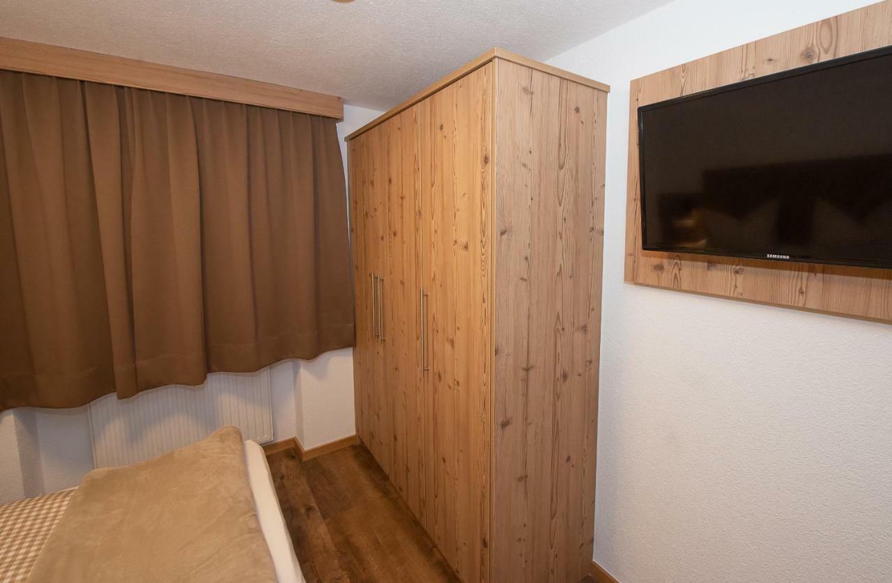 Haus Notburga Hotel แซร์เฟาส์ ภายนอก รูปภาพ