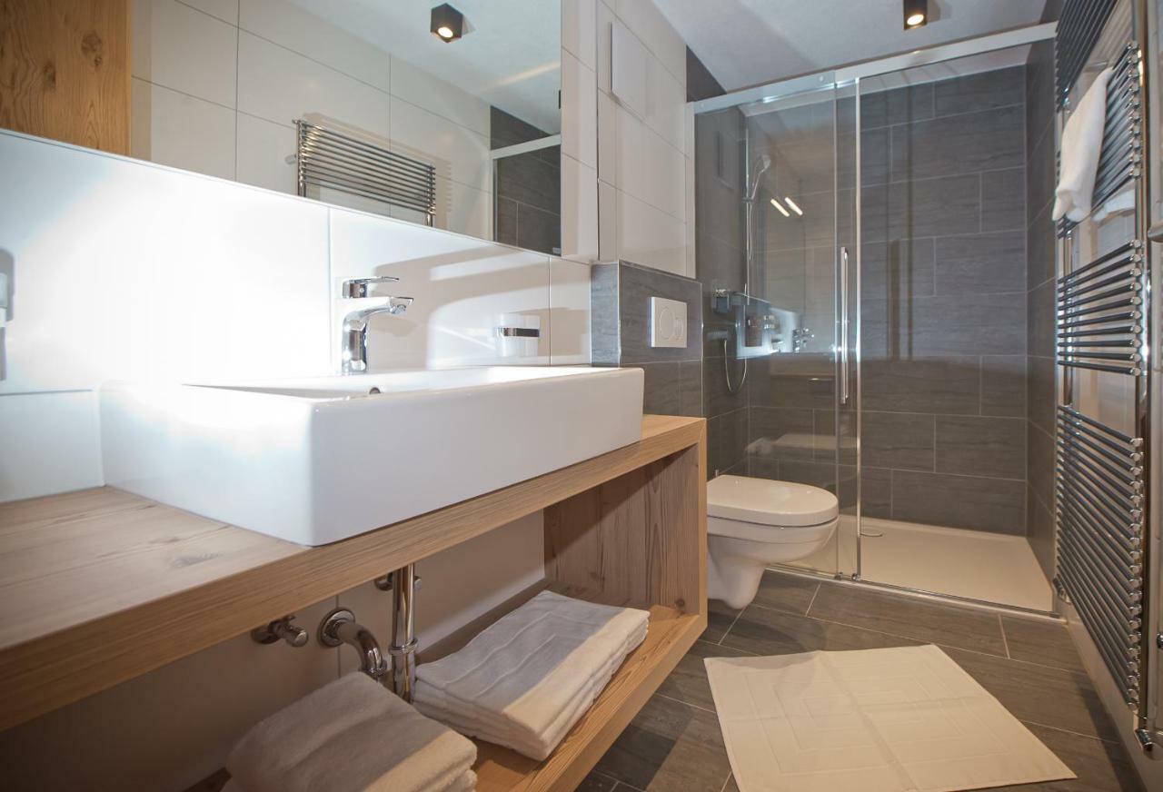 Haus Notburga Hotel แซร์เฟาส์ ภายนอก รูปภาพ